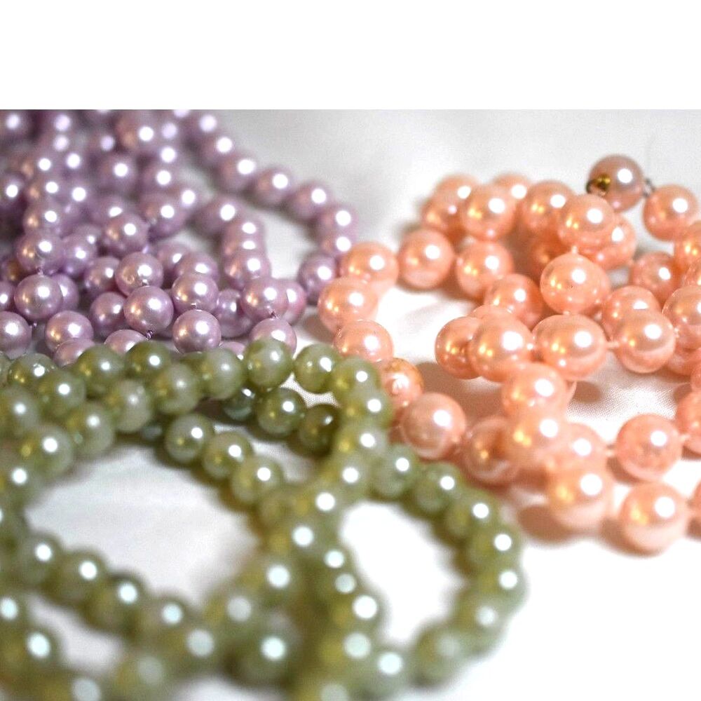"Layer It" 4 Single Strands 4 Colors/Lengths 22"28"36"&46" Faux Pearl Necklaces - Picture 3 of 4